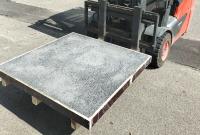 Pannello isolante 1m x 1m con rete di rinforzo realizzato in malta di calce cemento e inerti piroclastici dell’Etna 