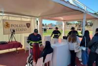 Stand della Polizia di Stato
