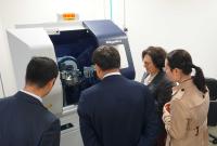 Un momento della visita al Laboratorio Xrd